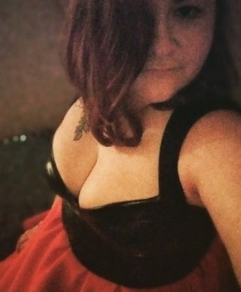 Восхитительная девушка с шикарной внешностью и чувственными губами. Готова исполнить твои самые сокровенные фантазии. Позволь себе немного безудержного удовольствия! 10428, 22 года